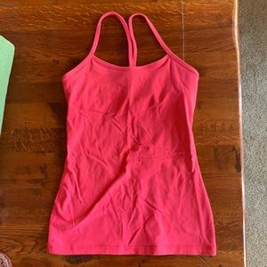 Lululemon Y Flow Tank